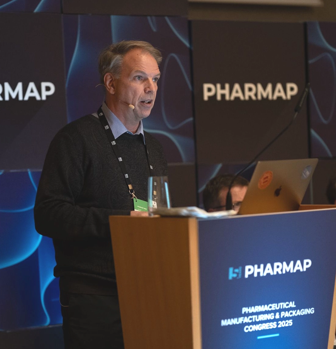Karel presenting in Berlin